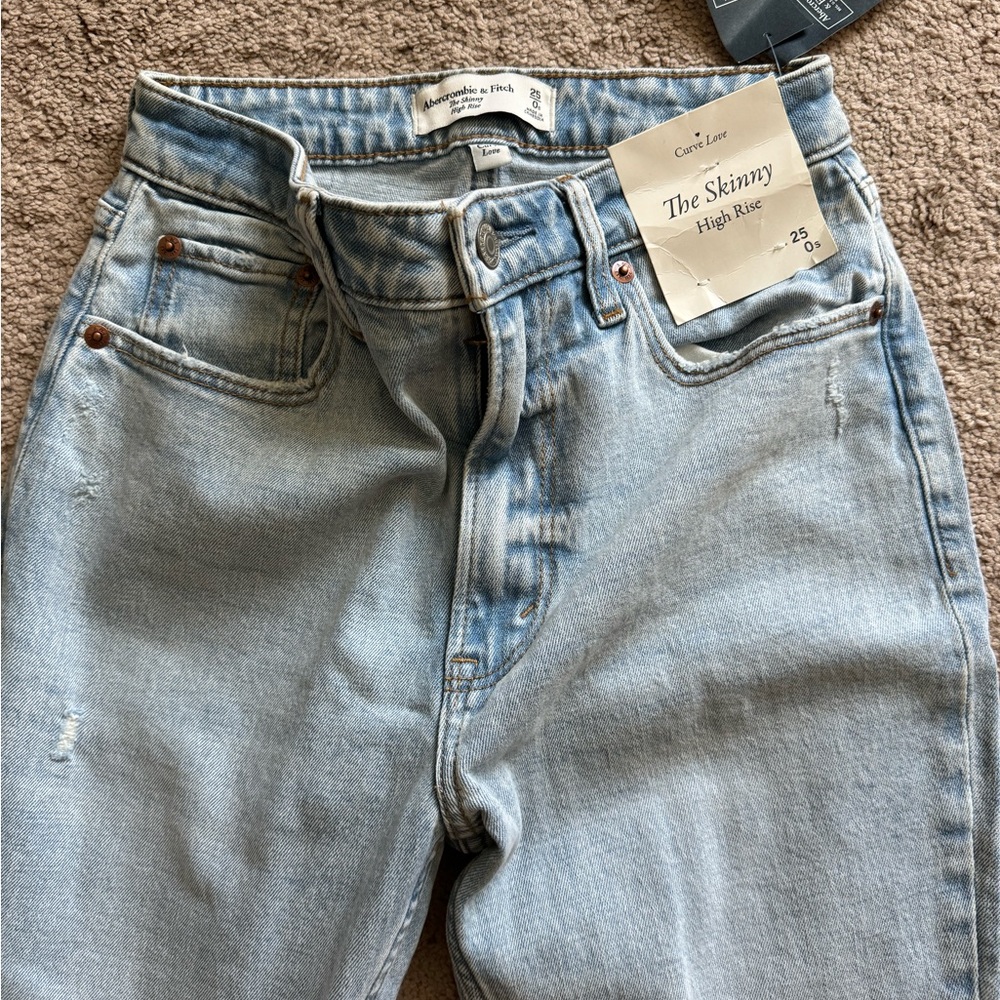 Skinny High Rise Jeans - Picture 5 of 7